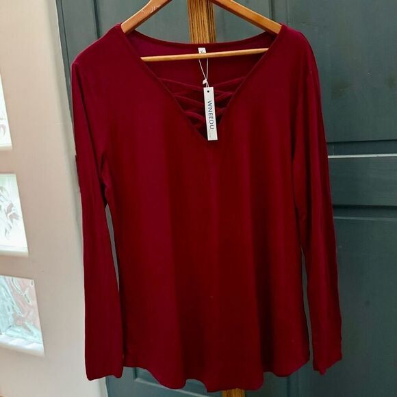 NWT (XL) burgundy criss-cross lattice V-neck long sleeve top - Picture 5 of 5